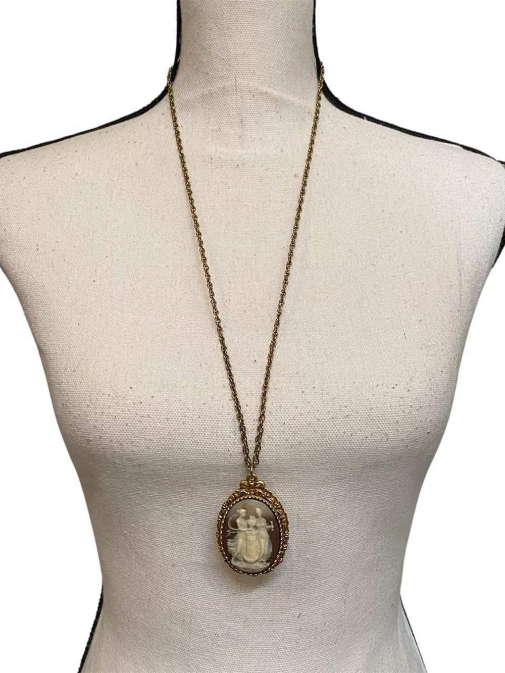 Max Factor Vintage Gold Tone Cameo Necklace